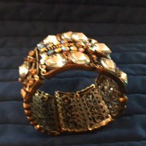 Gold tone stretch bracelet 1.5" wide